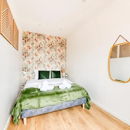 Beau T2 Aux Porte De Paris Rer B Apartment *